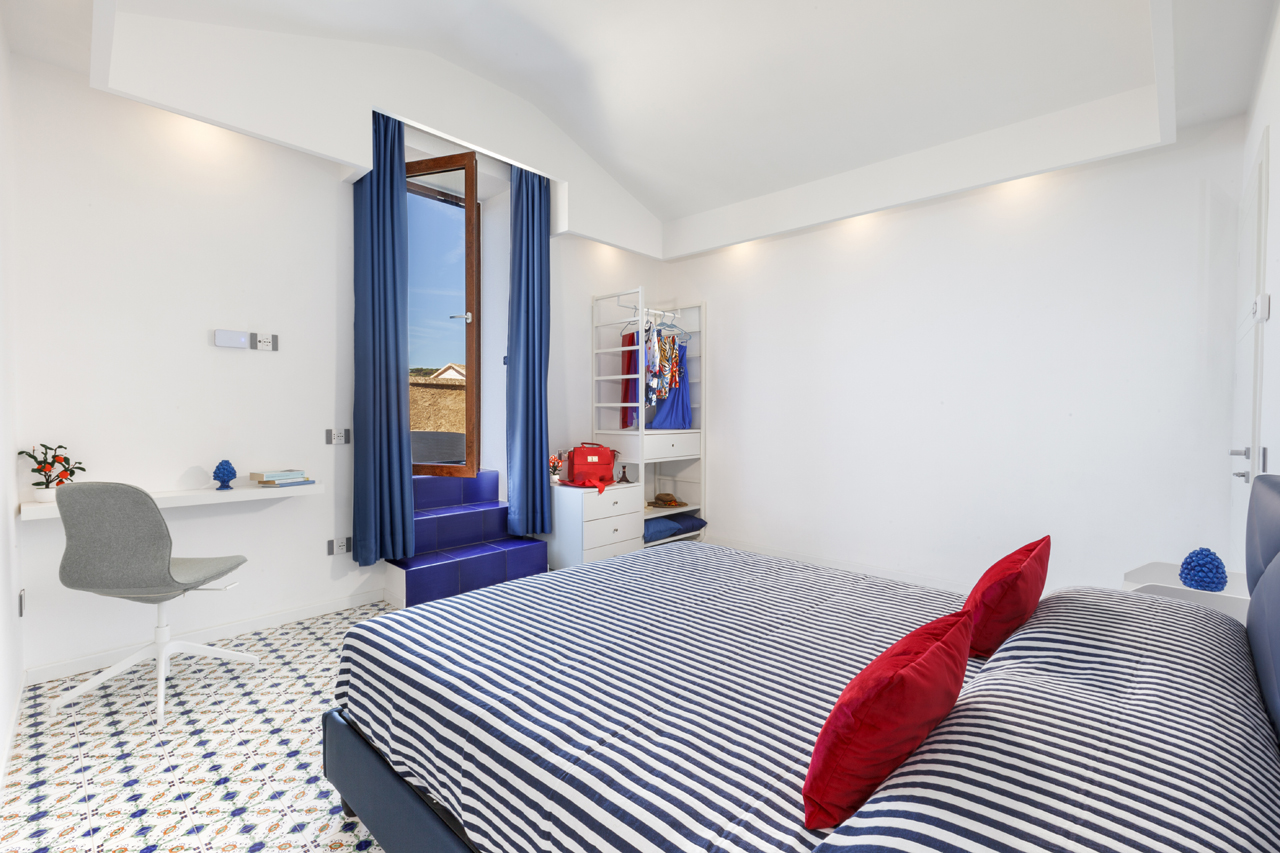 7camera-positano-sorrento-coast-villa-crapolla.jpg