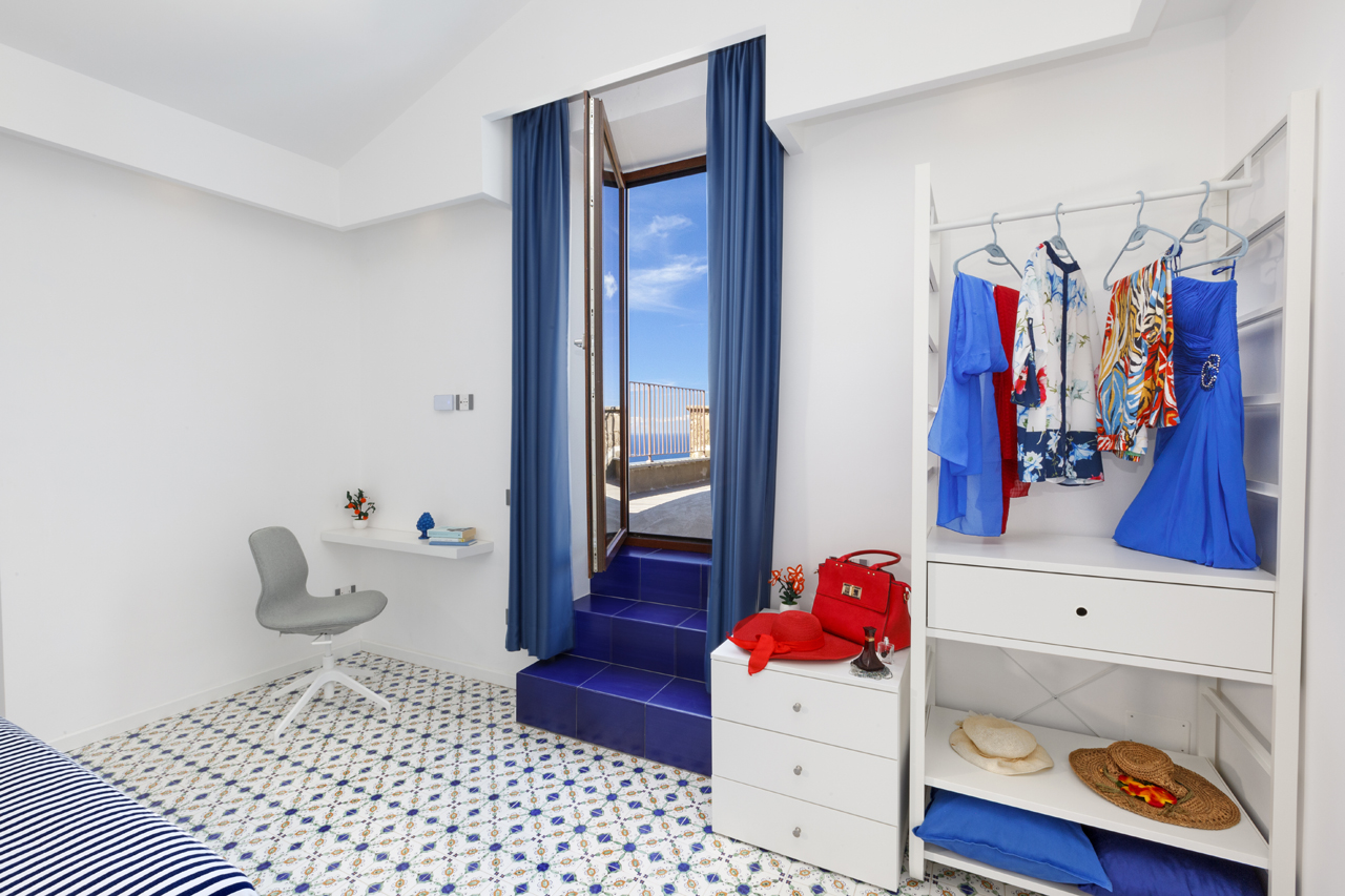 8camera-positano-sorrento-coast-villa-crapolla.jpg